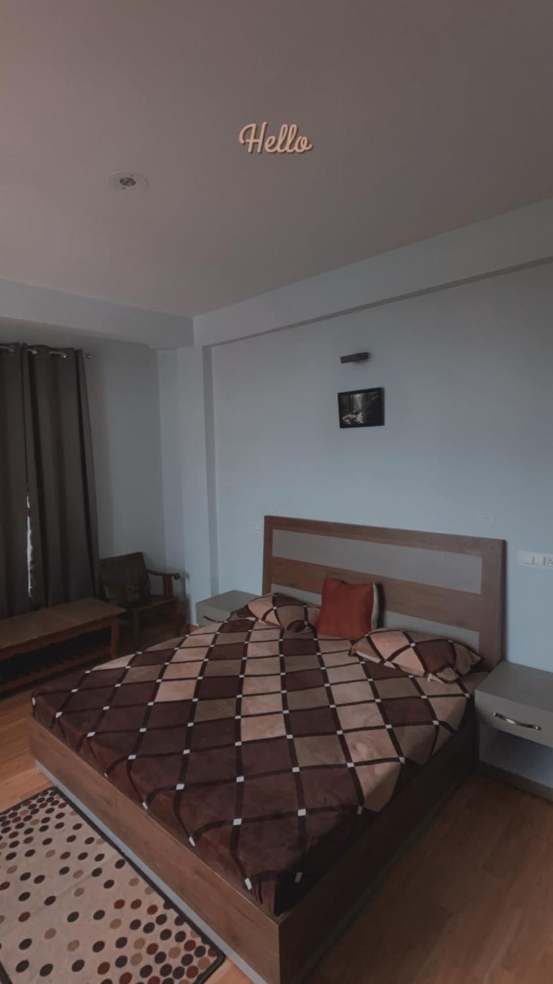 Lha Pomo Apartment Kyelang ภายนอก รูปภาพ