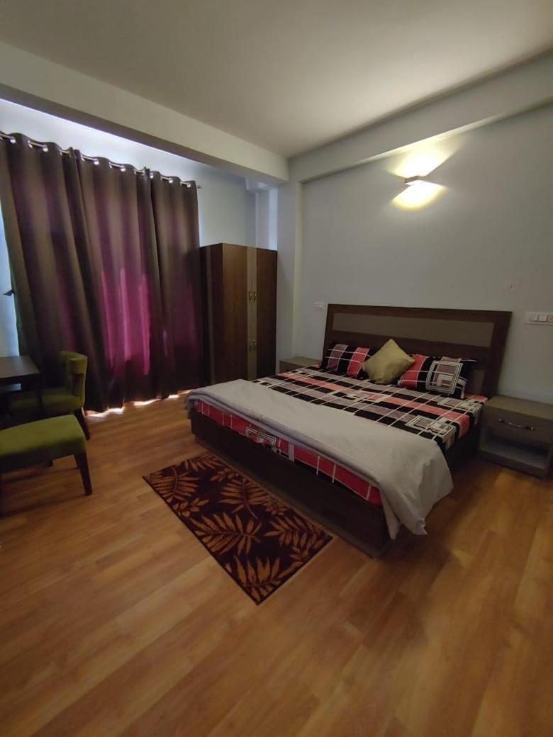 Lha Pomo Apartment Kyelang ภายนอก รูปภาพ
