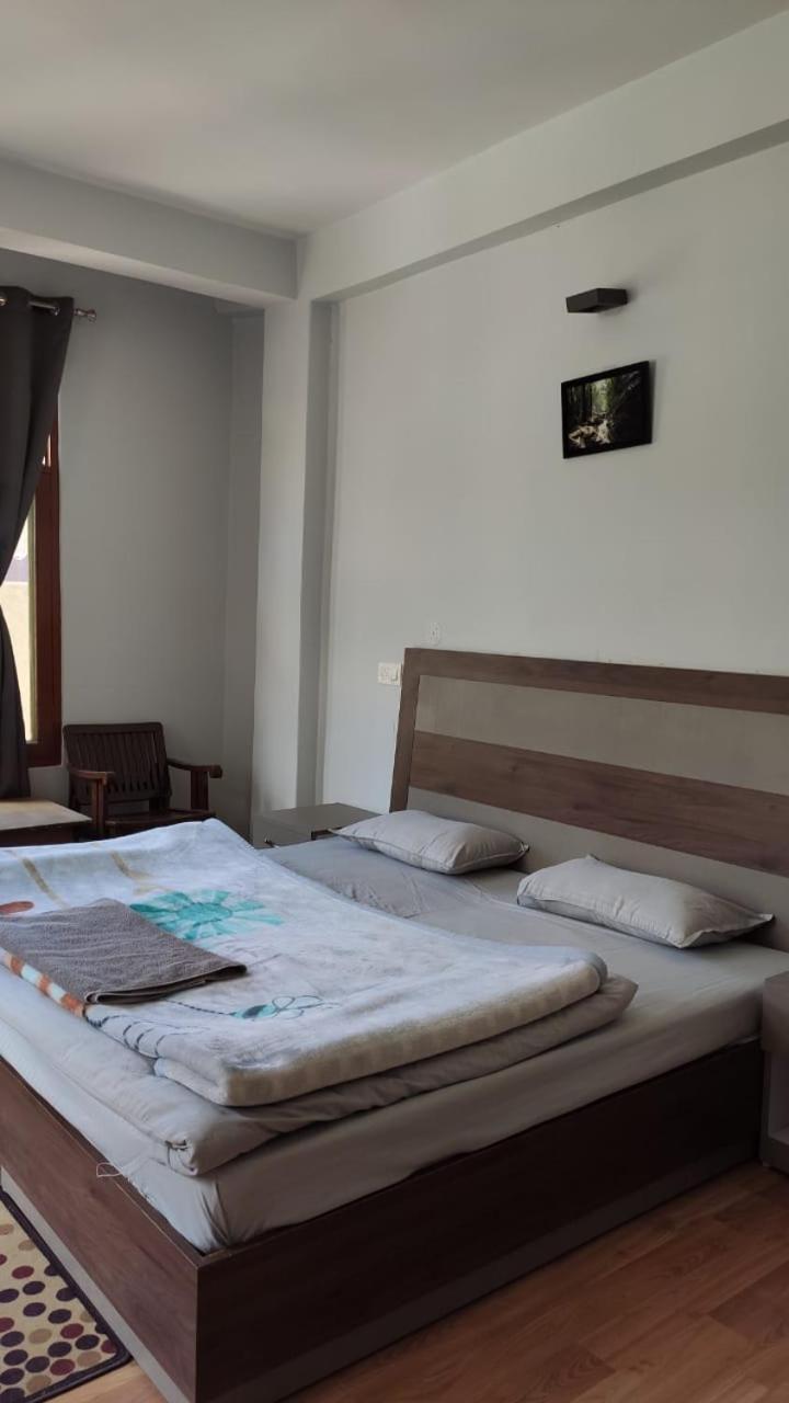Lha Pomo Apartment Kyelang ภายนอก รูปภาพ