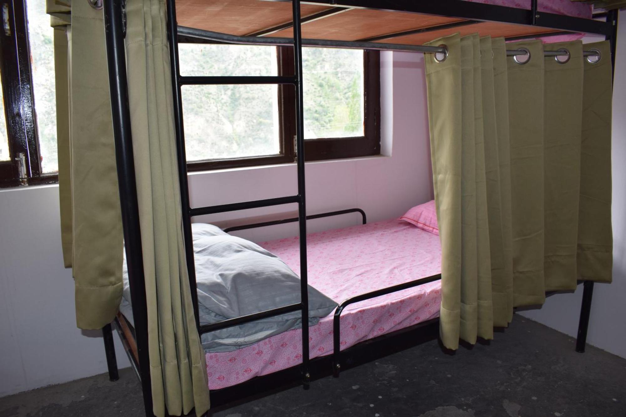 Lha Pomo Apartment Kyelang ภายนอก รูปภาพ